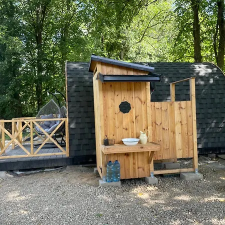 Goscin Nad Drawa Glamping *