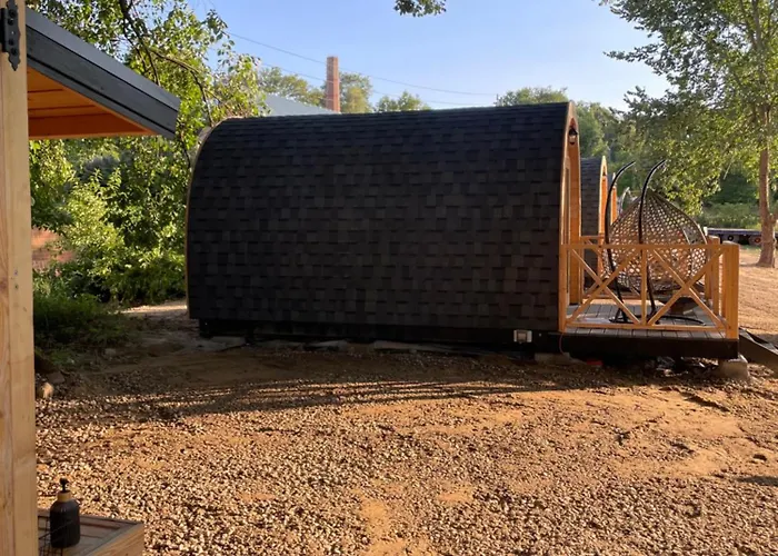 Goscin Nad Drawa Glamping *